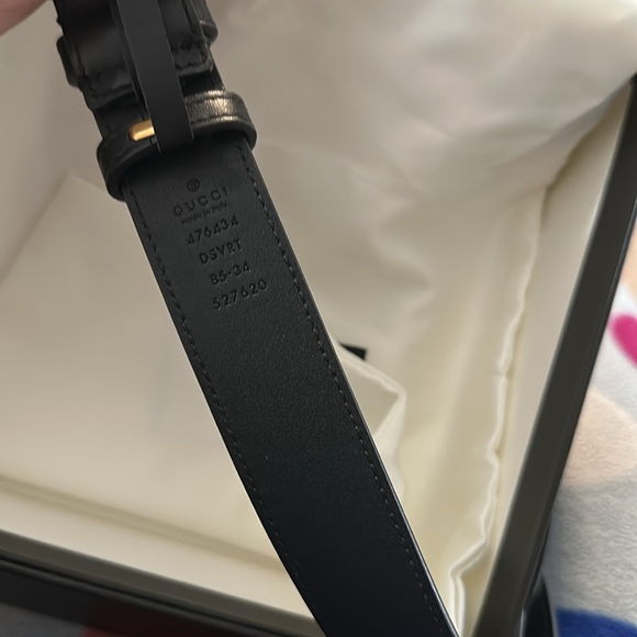 Authentic Gucci GG Marmont Waist Bag in Black - Picture 5 of 7